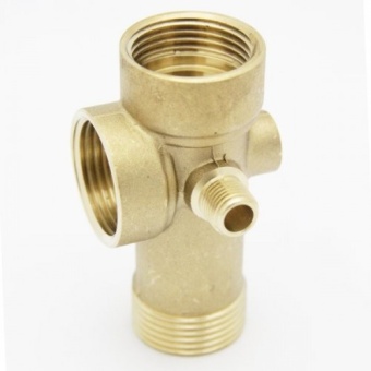 Штуцер пятиходовой