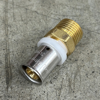 Муфта пресс-Н UNI-FITT 16х1/2"