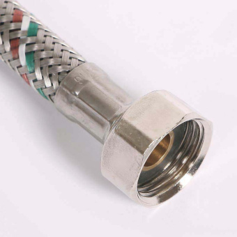 Гибкая подводка для воды UNI-FITT ВВ 1/2" 30 см оплетка из нержавеющей стали