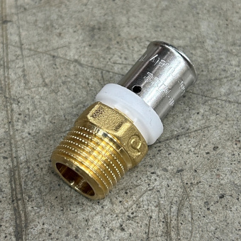 Муфта пресс-Н UNI-FITT 16х1/2"