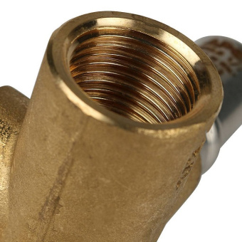 STOUT Тройник настенный с креплением 1/2"х16 для металлопластиковых труб прессовой